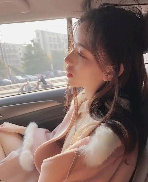 吃瓜女网红图片高清头像,揭秘吃瓜女网红高清头像背后的魅力